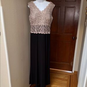 Coldwater Creek Lace Padded Bea Bodice Maxi Dress in Black and Cream Women’s 10